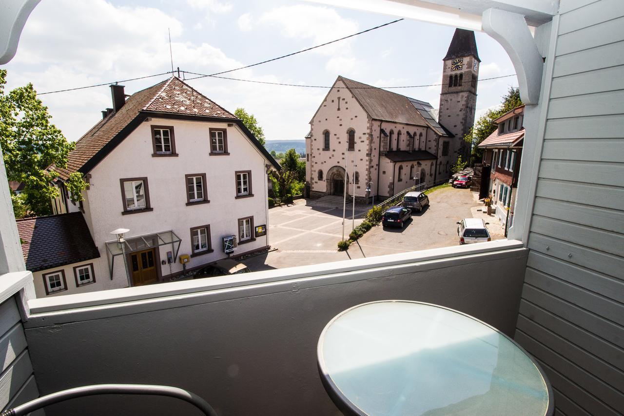 Landgasthof Alpenblick An Der Wutachschlucht Suedschwarzwald Löffingen Buitenkant foto